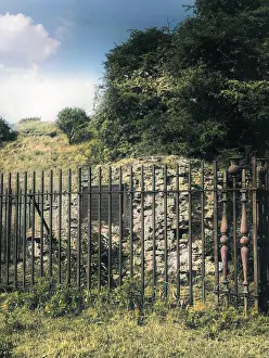 Incolourisedpic: FOTHERINGHAY CASTLE