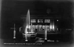 Jets: The Fountain and Pavilion at Night