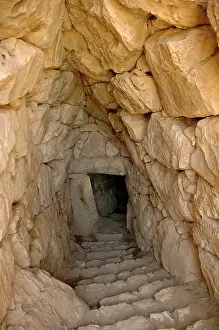 Descent: Fountain Perseia. Mycenae