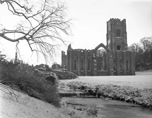 1132: FOUNTAINS ABBEY