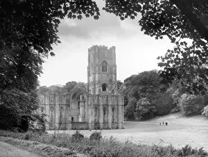 1132: FOUNTAINS ABBEY