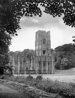 1132: FOUNTAINS ABBEY