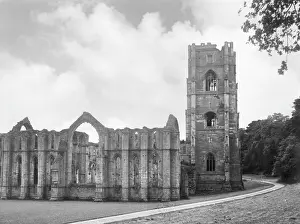 1132: FOUNTAINS ABBEY