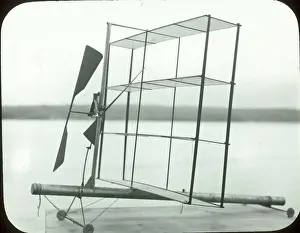 Compressed: Four-decker compressed-air driven model