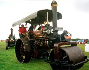 Regn: Fowler Road Roller number: 19546, Bonny Lass