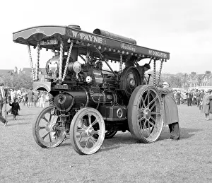 Traction: Fowler Showman's Tractor number: 14798, Firefly