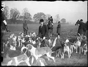 Authoress: FOX HUNTING MEET 1930S