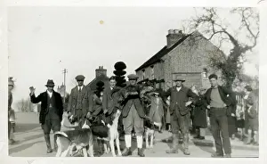 Hounds: Foxhunting
