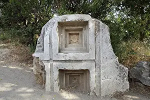 Troia: Fragment from Temple of Athena, Troy, Turkey