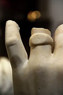 Nail: Fragments from colossal emperor statues of Trajan and Hadria