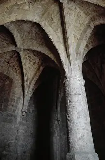 Pilar: France. Aude. Castle of Queribus. Gothic room. Dome. 15th ce
