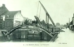 Bassee: France - La Bassee - The Vertical Lift Bridge