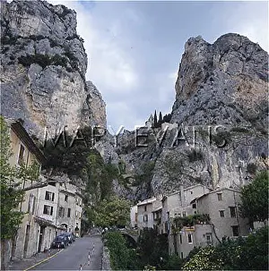 Moustiers: FRANCE/MOUSTIERS 1988