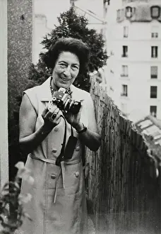 Freund: The Franco-German photographer Gisule Freund. Paris. 19t