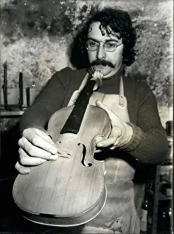 Counts: Francois Perrin, stringed instrument maker, Paris
