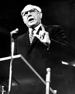 Cousins: Frank Cousins