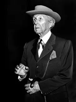 Kopfbedeckung: Frank Lloyd Wright