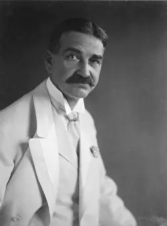 Lyman: Frank Lyman Baum (1856-1919) wrote the childrens ?