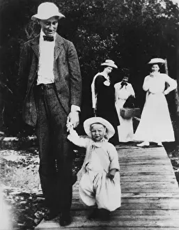 Lcgr1305: Franklin D. Roosevelt with his first child, Anna