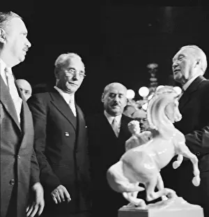 Augarten: Franz Jonas and Konrad Adenauer