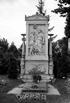 Schubert: Franz Schubert's grave in Vienna