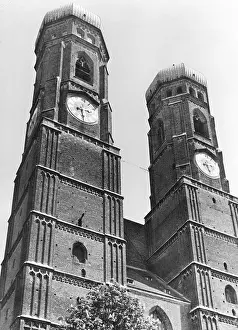 Dear: Frauenkirche in Munich