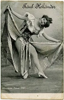 Curtsey: Fraulein Hollander - Dancer