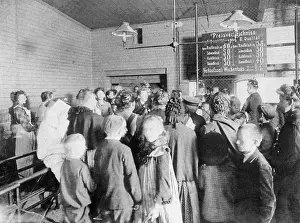 Queuing: Freibank in Berlin, 1905