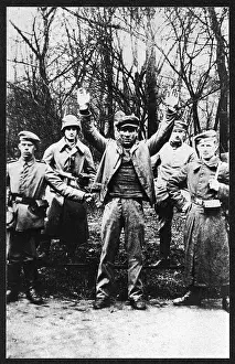 Crush: FREIKORPS WITH PRISONER