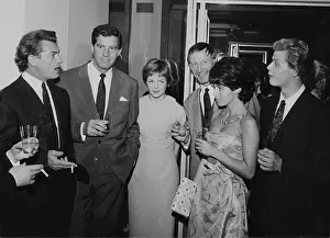 Sinjen: The French actor Jean Marais (left) after the end