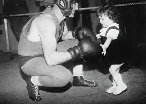 Thil: The French boxer Marcel Thil with his