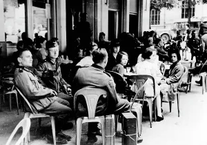 Bistro: French cafe in Paris, 1940