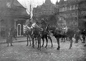 Mainz: French cavalry patrol in Mainz, 1919