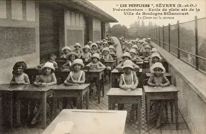 C1920: FRENCH CLASSROOM C1920