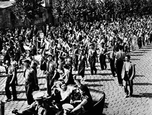 Clench: French Communists and Socialists marched ?