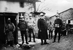 Poisoning: French guards in gas warfare, 1916