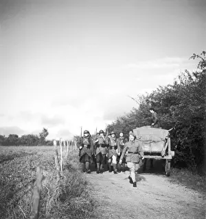 Manoeuver: French infantry officer training WWII