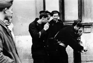 Uniformed: French marines in Tunisia, 1943