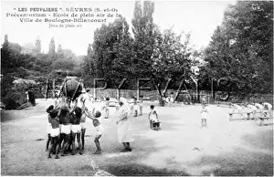 Billancourt: FRENCH OPEN AIR SCHOOL