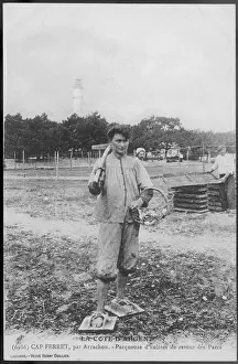 Arcachon: French Oyster Woman
