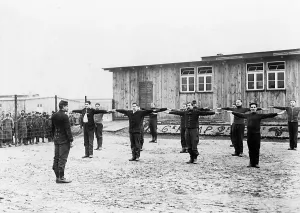 Outspread: French prisoners of war, 1915