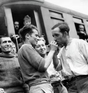 Repatriated: French prisoners of war, 1941