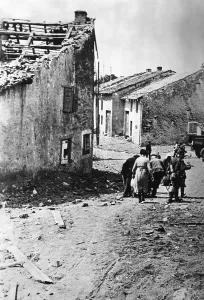 Hometown: French refugees in their destroyed hometown, 1940