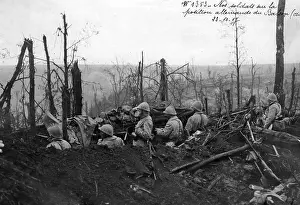 Oise: French soldiers in a German position, 1917
