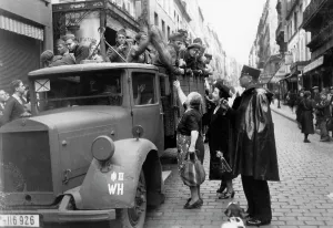 Stops: French troops after the demobilization, 1940