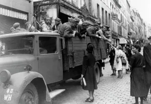 Driven: French troops after the demobilization, 1940
