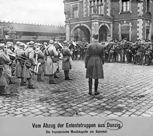 Entente: French troops before departure from Gdansk, 1920