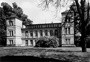 Sigmund: FREUD/HUMBOLDT CASTLE123
