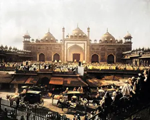 Masjid: Friday prayers at Jama Masjid, Agra, India