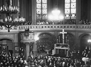 Monday: Friedrich von Bodelschwingh during a preaching in the Zionsk